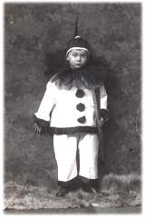 hellmut ca 1925.jpg